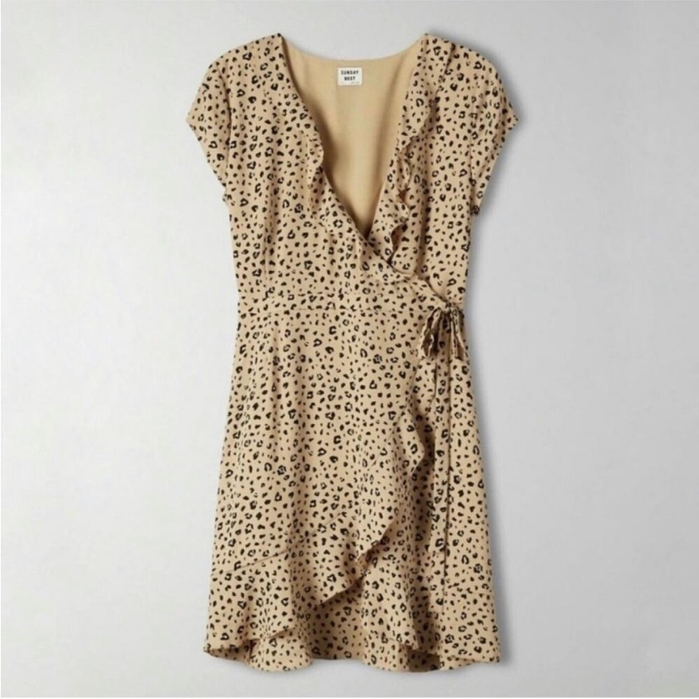 Aritzia Sunday Best Leopard Print Ruffle Wrap Dress Size 4 B8 - Picture 1 of 7